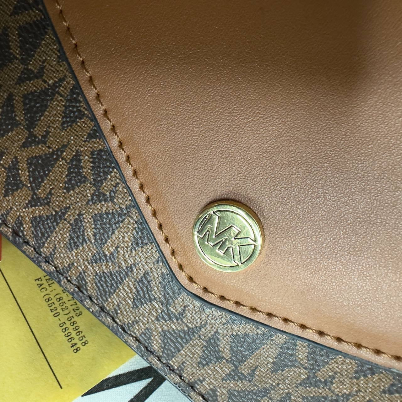 Sac mk
Taille : 20*10 cm